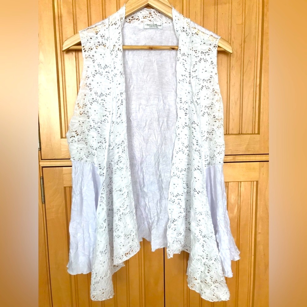 ☮️ NWOT Three Pc Summer Lace Outfit Bellbottoms/Top/Open Vest